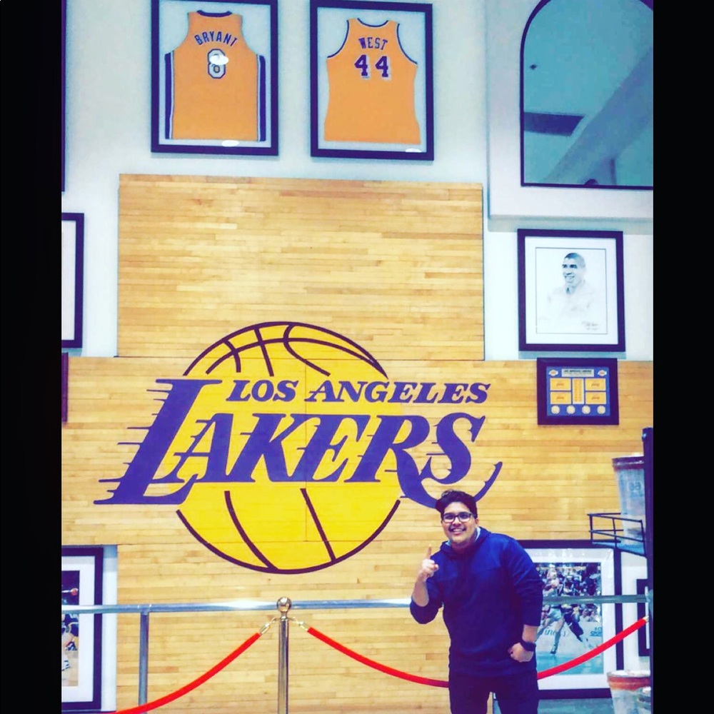 Meet your Posher, Carlos